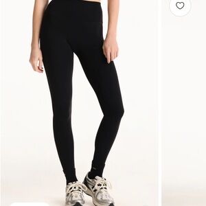 SET Active Black Leggings